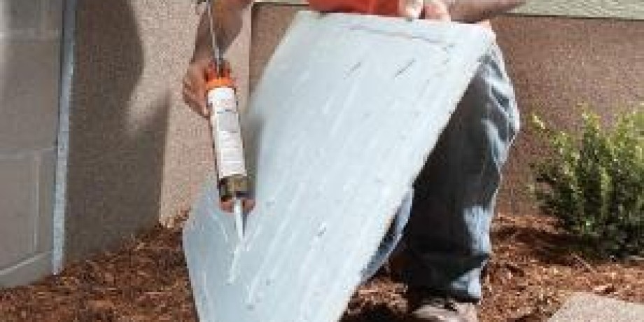 Installing House Foundation Insulation Installing House Foundation Insulation
